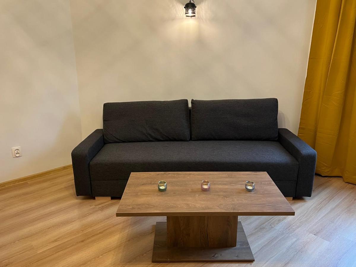 Wood Apartment คาโตวีตเซ ภายนอก รูปภาพ